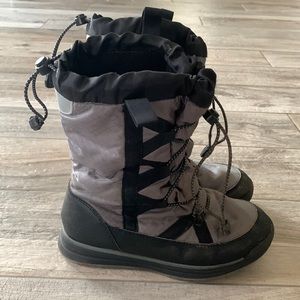 Lands’ End kids winter boots, sz 3Y